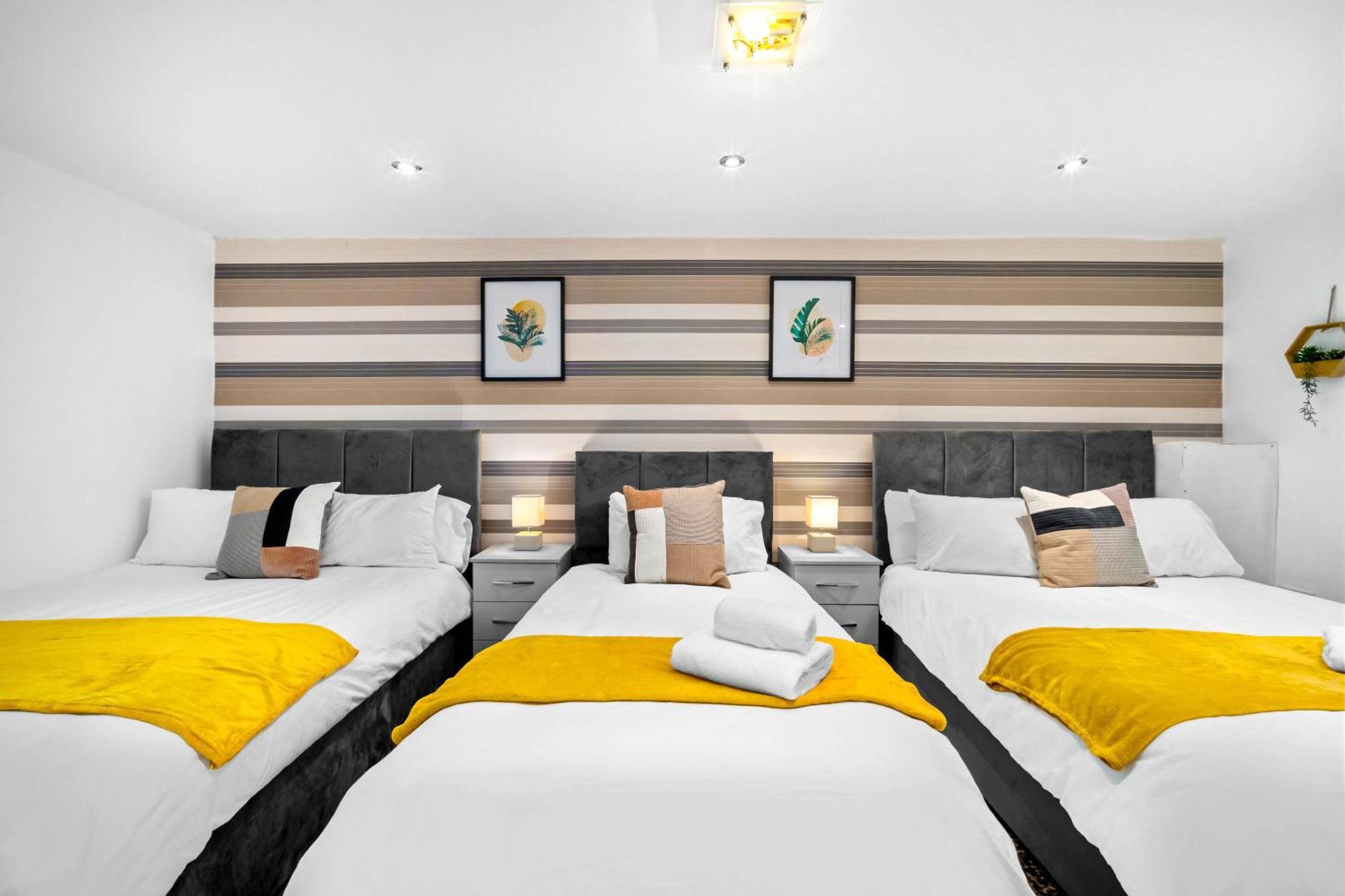 Modern 18 Guest Large Home In Solihull - Near Nec, Jlr, Hs2 And Bhx Μπέρμιγχαμ Εξωτερικό φωτογραφία